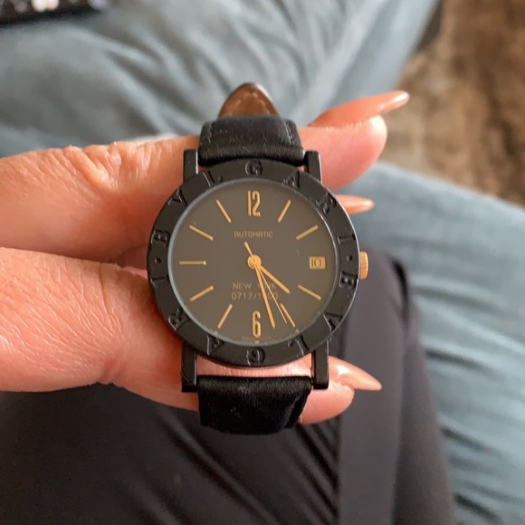 Bvlgari: Rare Limited Edition Carbon Gold Watch - Picture 10 of 12